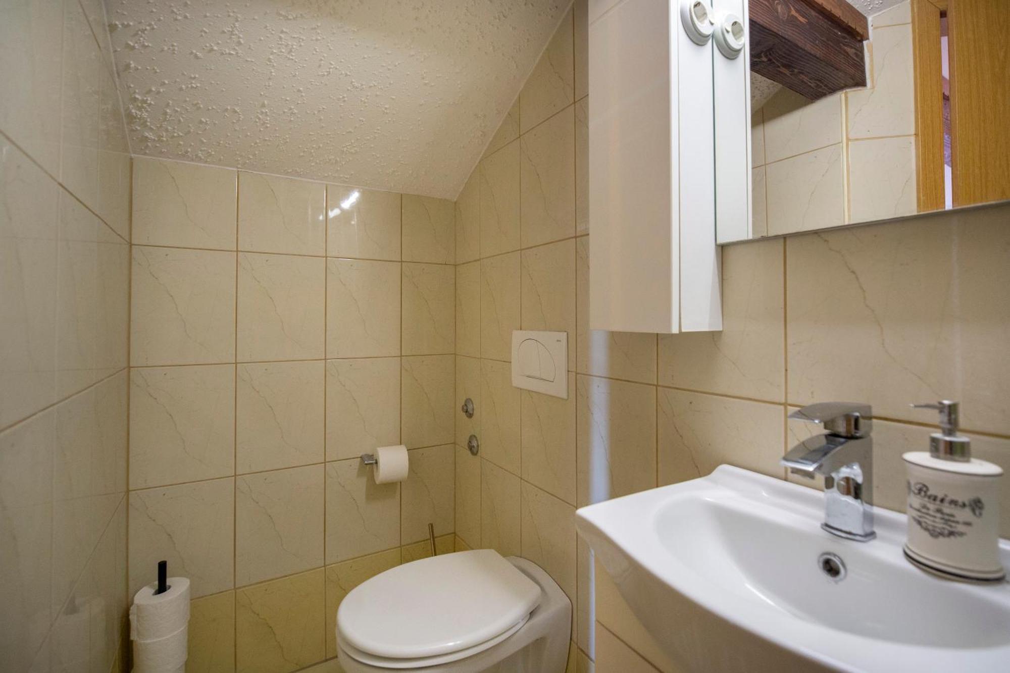 Apartman Viki Stinjan بولا المظهر الخارجي الصورة