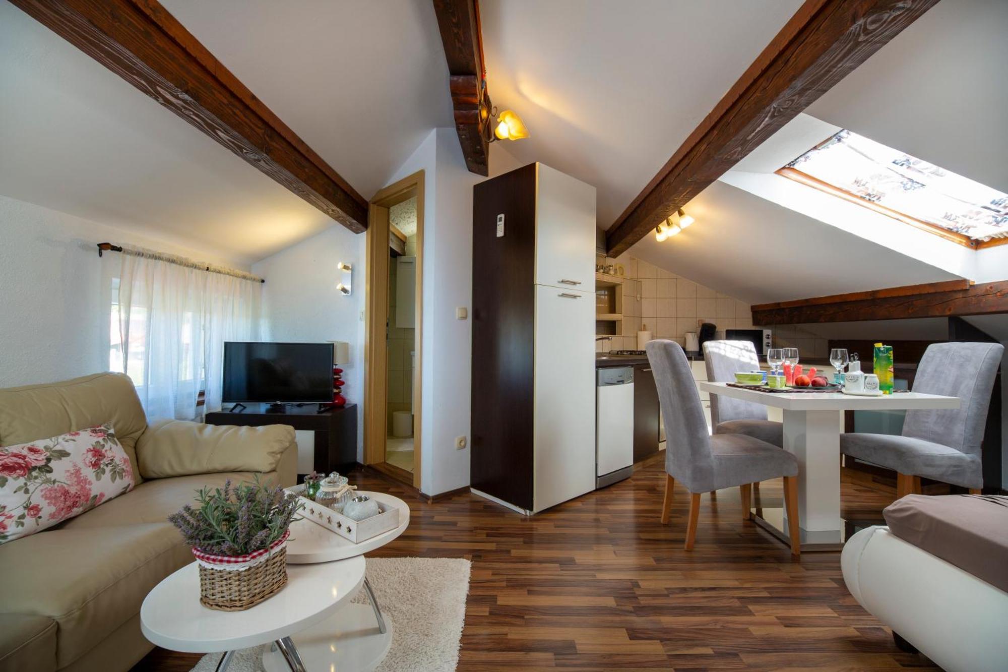 Apartman Viki Stinjan بولا المظهر الخارجي الصورة