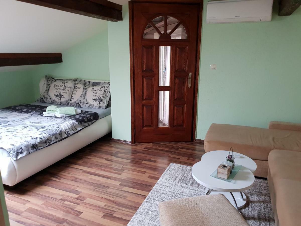 Apartman Viki Stinjan بولا المظهر الخارجي الصورة
